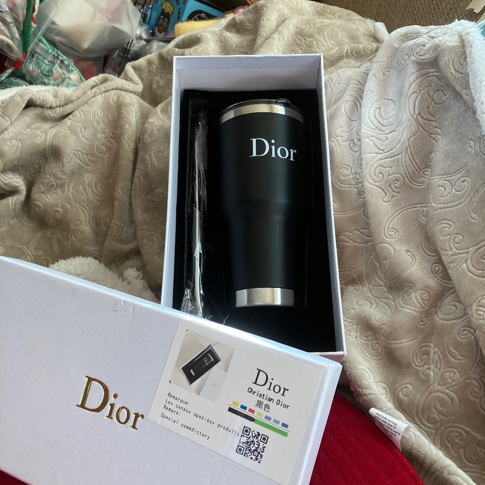 Dior tumbler